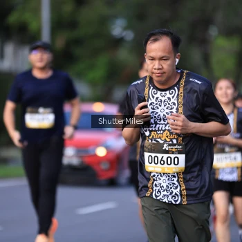 Runner Photo 1373935