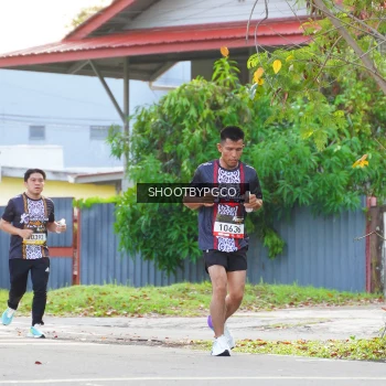 Runner Photo 1374059