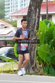 Runner Photo 1374071