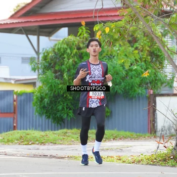 Runner Photo 1374098