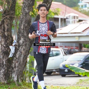 Runner Photo 1374108