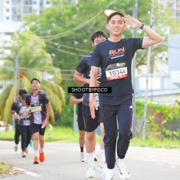 Runner Photo 1374245