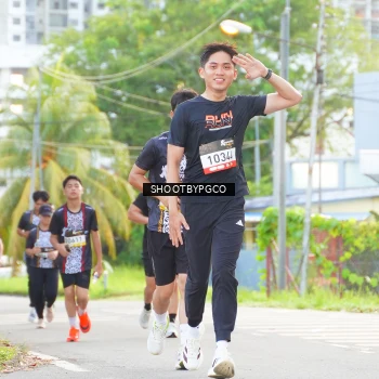 Runner Photo 1374246