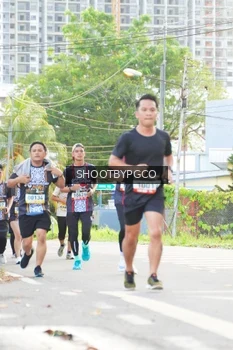 Runner Photo 1374323