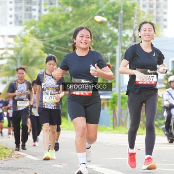 Runner Photo 1374443