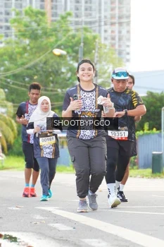 Runner Photo 1374490