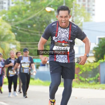 Runner Photo 1374498