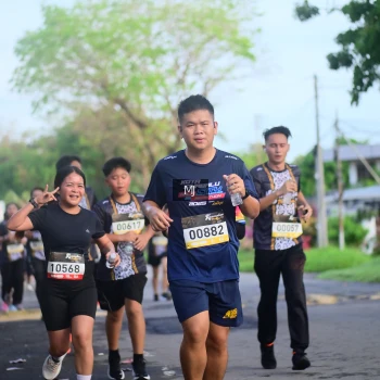 Runner Photo 1374514