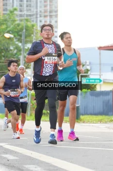 Runner Photo 1374611