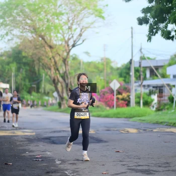 Runner Photo 1374707