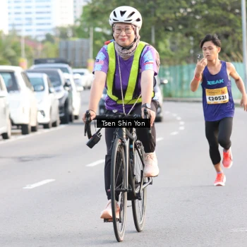 Runner Photo 1374786