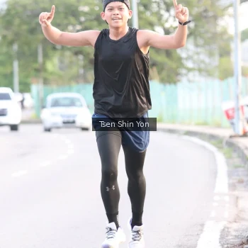 Runner Photo 1374800
