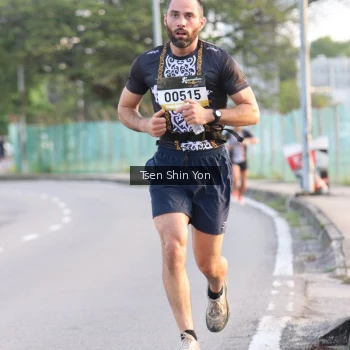Runner Photo 1374853