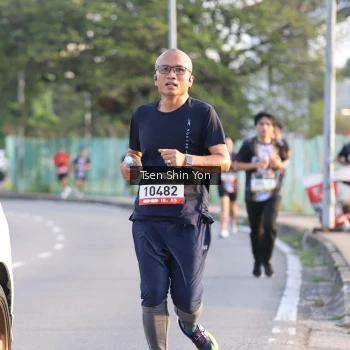 Runner Photo 1375093