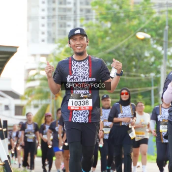 Runner Photo 1375388