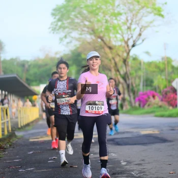 Runner Photo 1375856