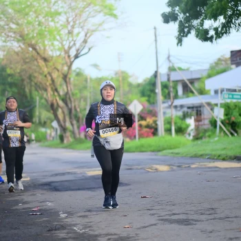 Runner Photo 1375903