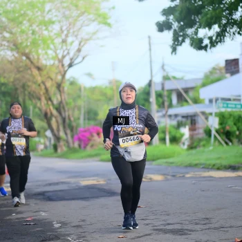 Runner Photo 1375909