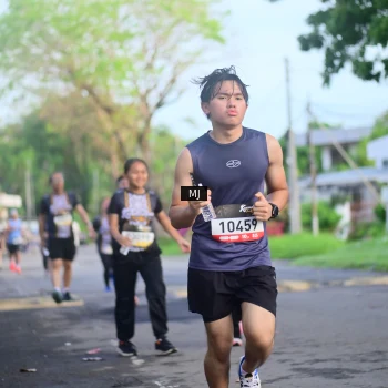 Runner Photo 1375963