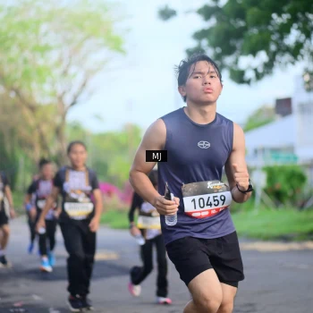 Runner Photo 1375967