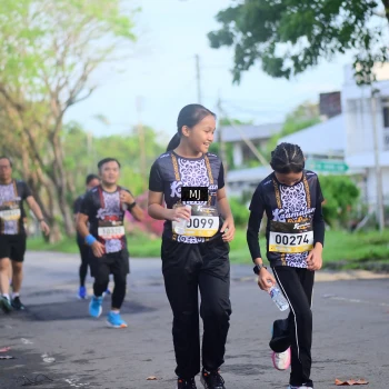 Runner Photo 1375977
