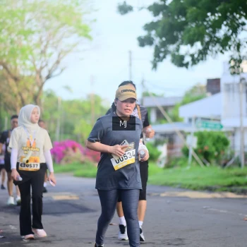 Runner Photo 1376044