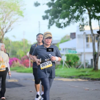 Runner Photo 1376048