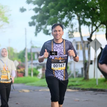 Runner Photo 1376070