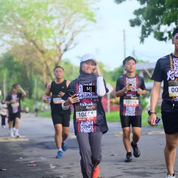 Runner Photo 1376099
