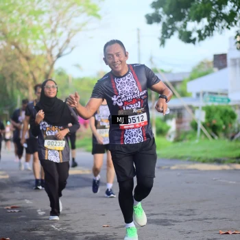 Runner Photo 1376301