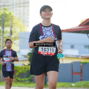 Runner Photo 1376665
