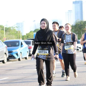 Runner Photo 1377459