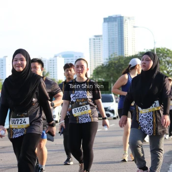Runner Photo 1377470