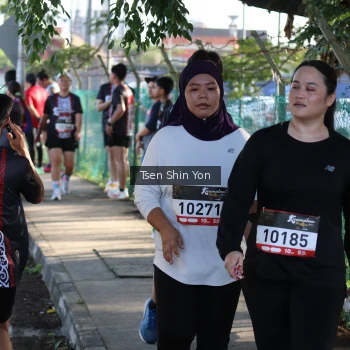 Runner Photo 1377943