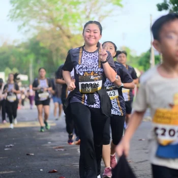 Runner Photo 1378813