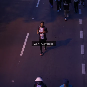 Runner Photo 1379255