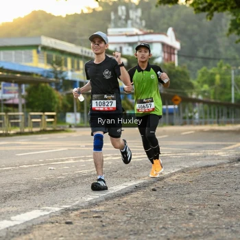 Runner Photo 1379364