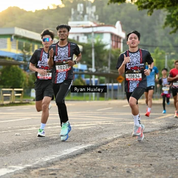 Runner Photo 1379375