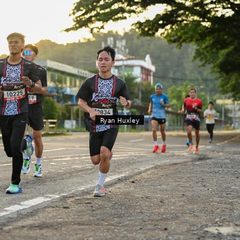 Runner Photo 1379378
