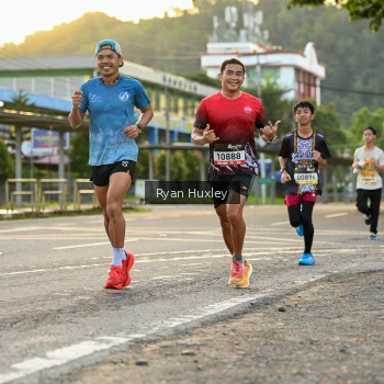Runner Photo 1379385