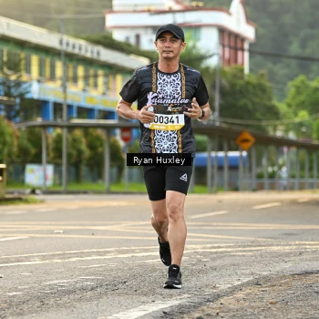 Runner Photo 1379400