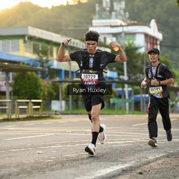 Runner Photo 1379463