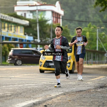 Runner Photo 1379477