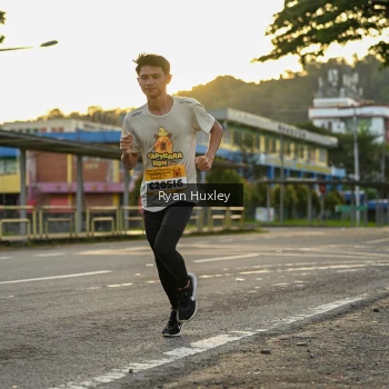 Runner Photo 1379496