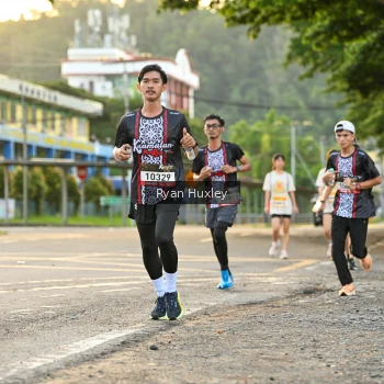 Runner Photo 1379593