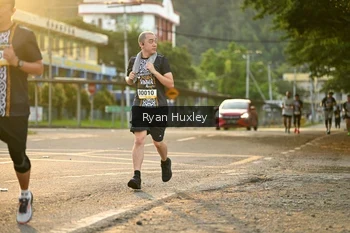 Runner Photo 1380100
