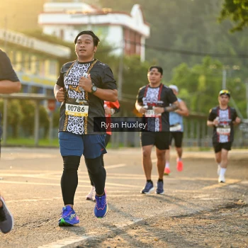 Runner Photo 1380421