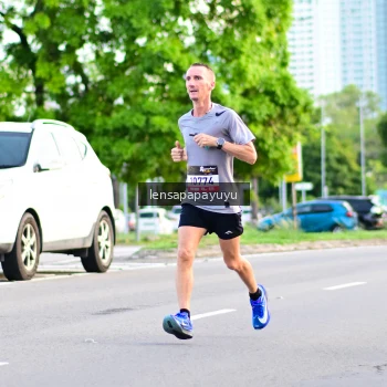 Runner Photo 1380557