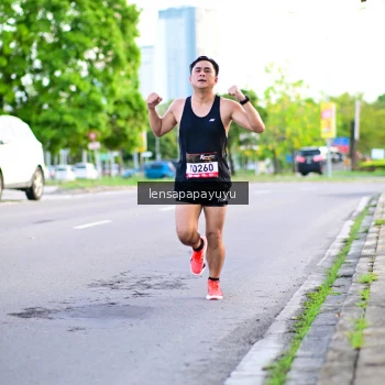 Runner Photo 1380958