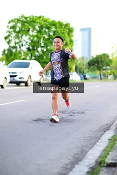 Runner Photo 1381065